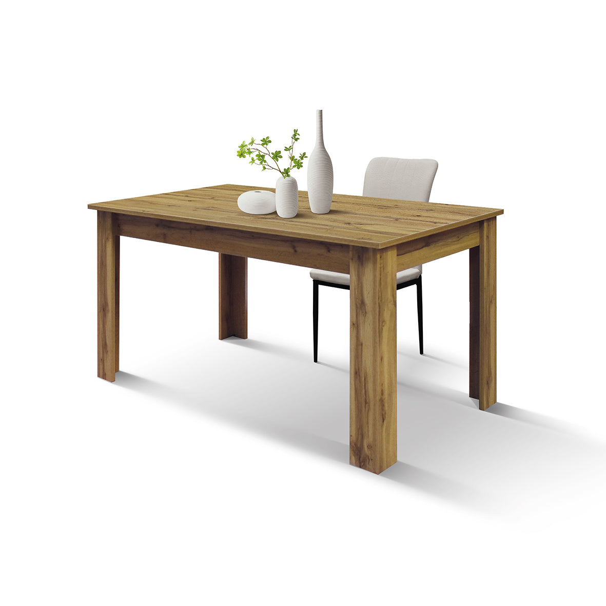 Tavolo Era, vista 3/4 con una sedia beige e vasi decorativi