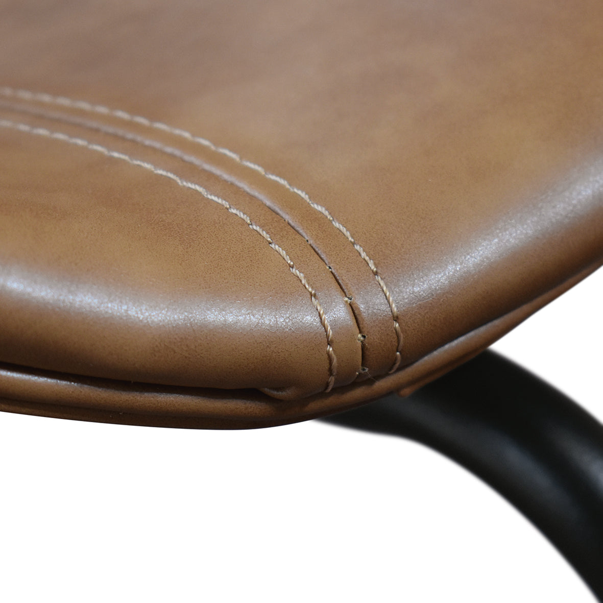 Poltroncina Cuneo Cammello - vista frontale