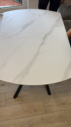Ausziehbarer runder Tisch Lyra – Keramik Bianco Statuario und Schwarz