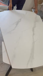 Ausziehbarer runder Tisch Lyra – Keramik Bianco Statuario und Schwarz